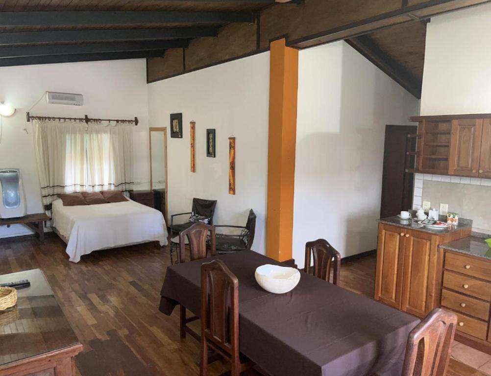 Si Mi Capitan - Cabanas & Habitaciones Puerto Iguazu Exterior photo